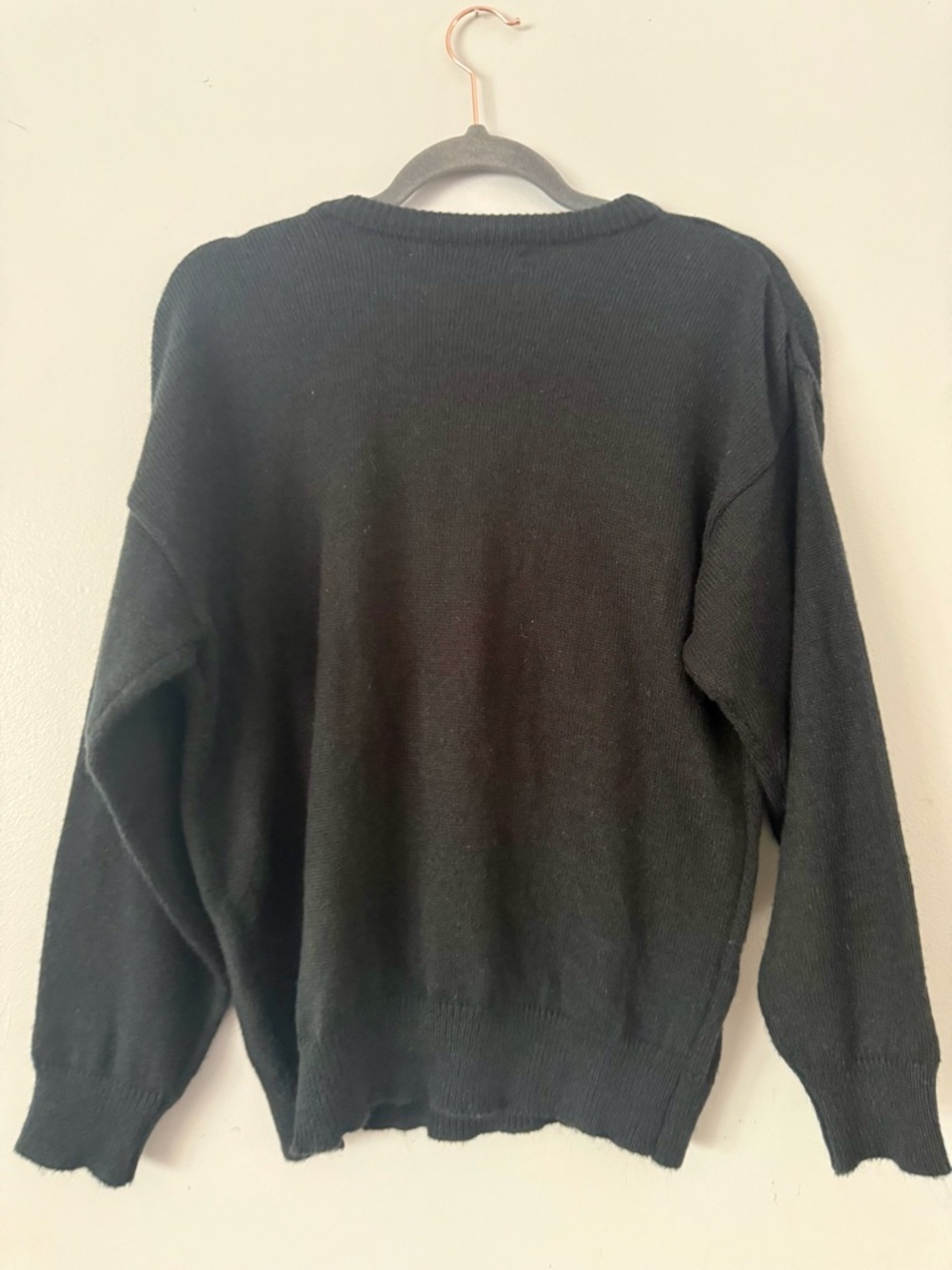 EUC Vintage Sans Souci 80s Black Sweater Colorful Sequin Bow Applique - Picture 3 of 4